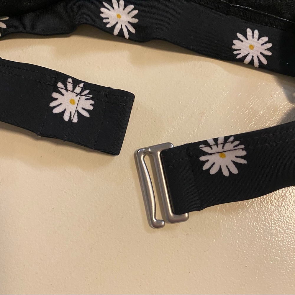 Daisy tie front bikini top - Picture 5 of 7